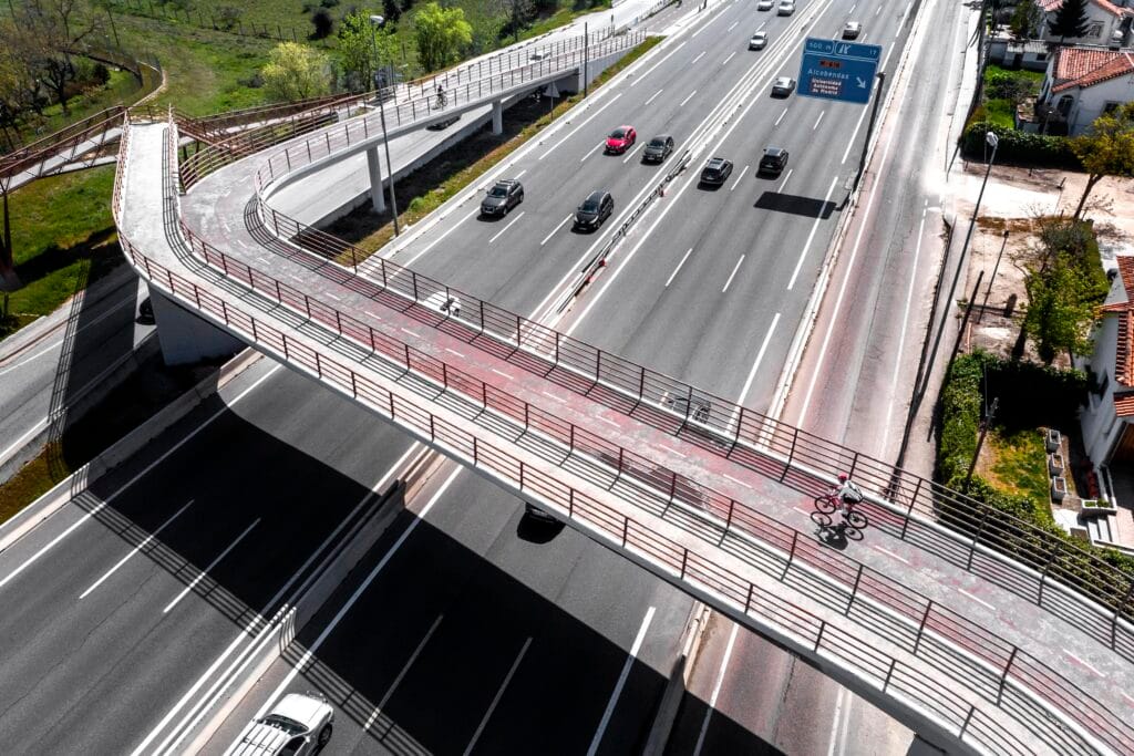 Infrastruktur Transportasi Meningkatkan Mobilitas dan Ekonomi
