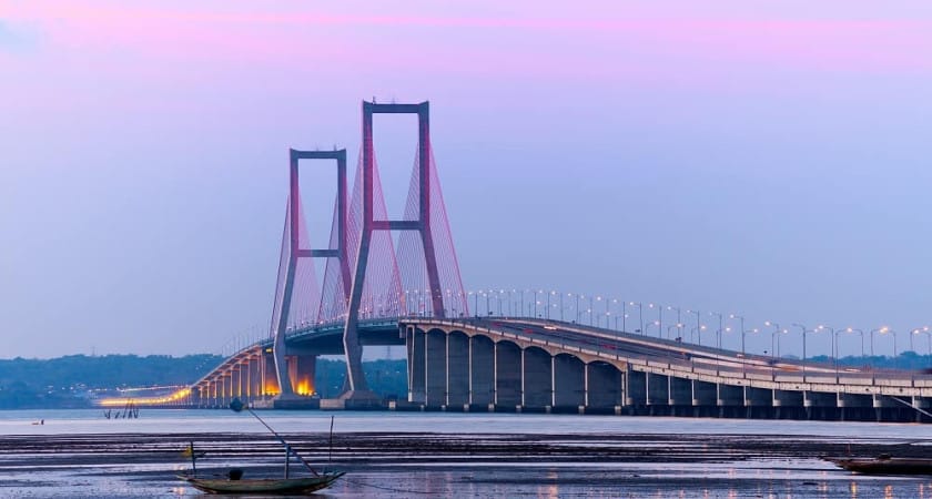 Mengenal Jembatan Suramadu, Jembatan Tol Terpanjang di Indonesia