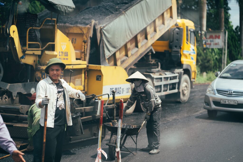 Limbah Industri Sebagai Material Jalan? Simak Artikel Berikut