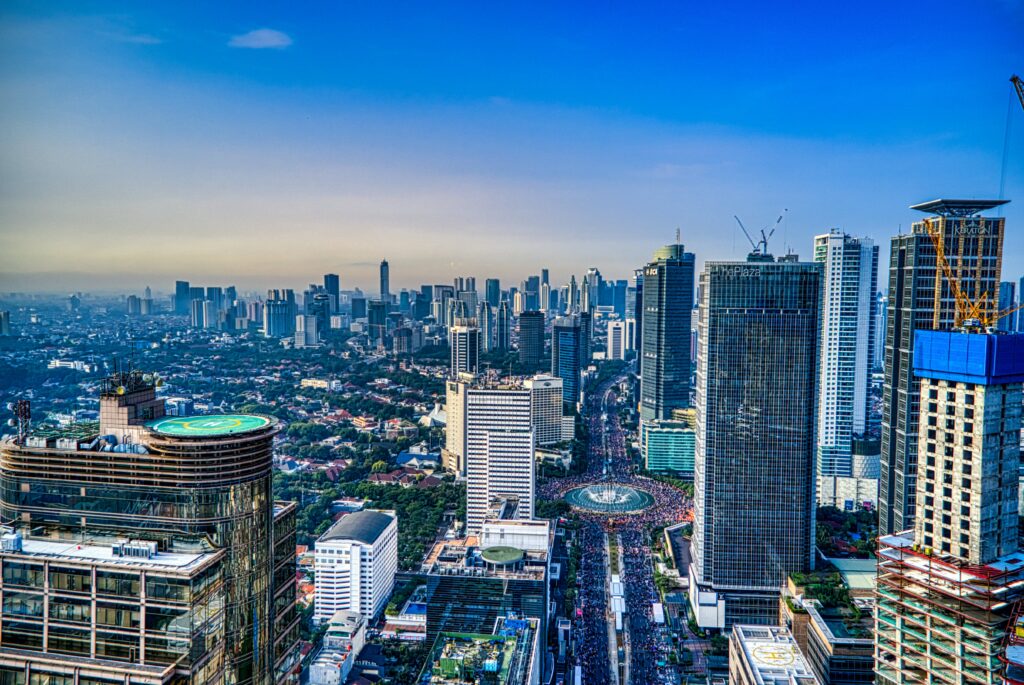 Peran Pemerintah dan Masyarakat dalam Meningkatkan Pembangunan Indonesia