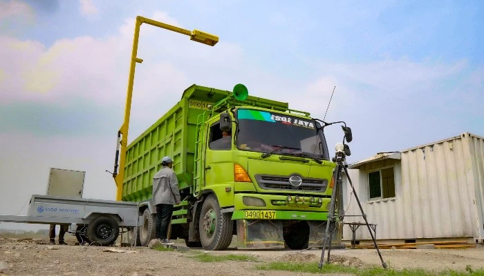 Load Scanner vs Timbangan Konvensional, Mana yang Lebih Oke?